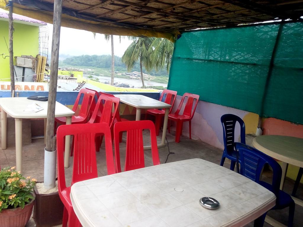 Riverside Homestay Hampi Luaran gambar