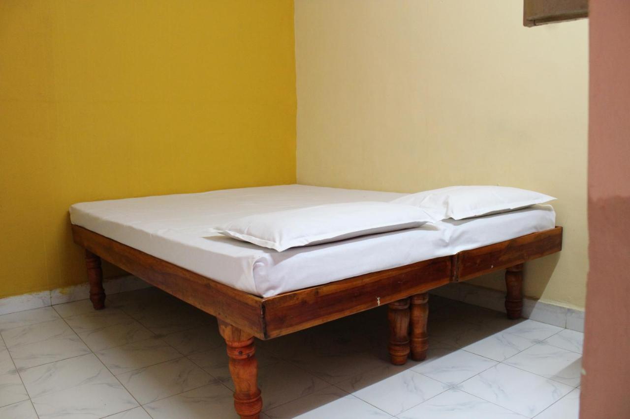 Riverside Homestay Hampi Luaran gambar